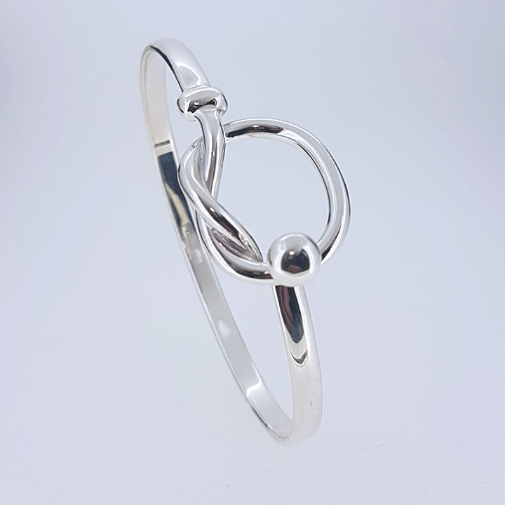 Knotted Bangle (BA-B1500)