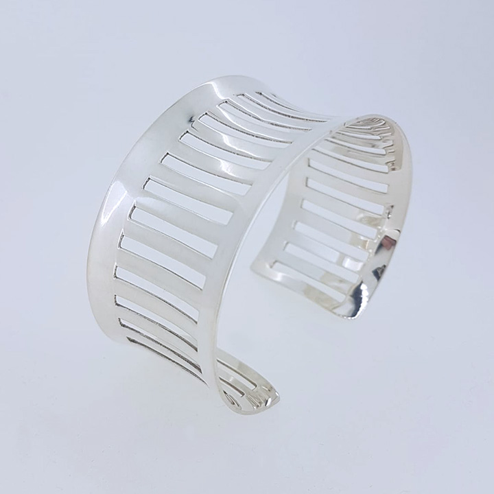 Open Design Silver Bangle (CBA-0358)