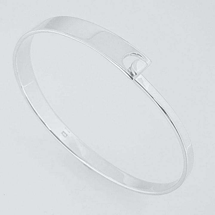 Sterling Silver Clasp Bangle (BA-B818) 